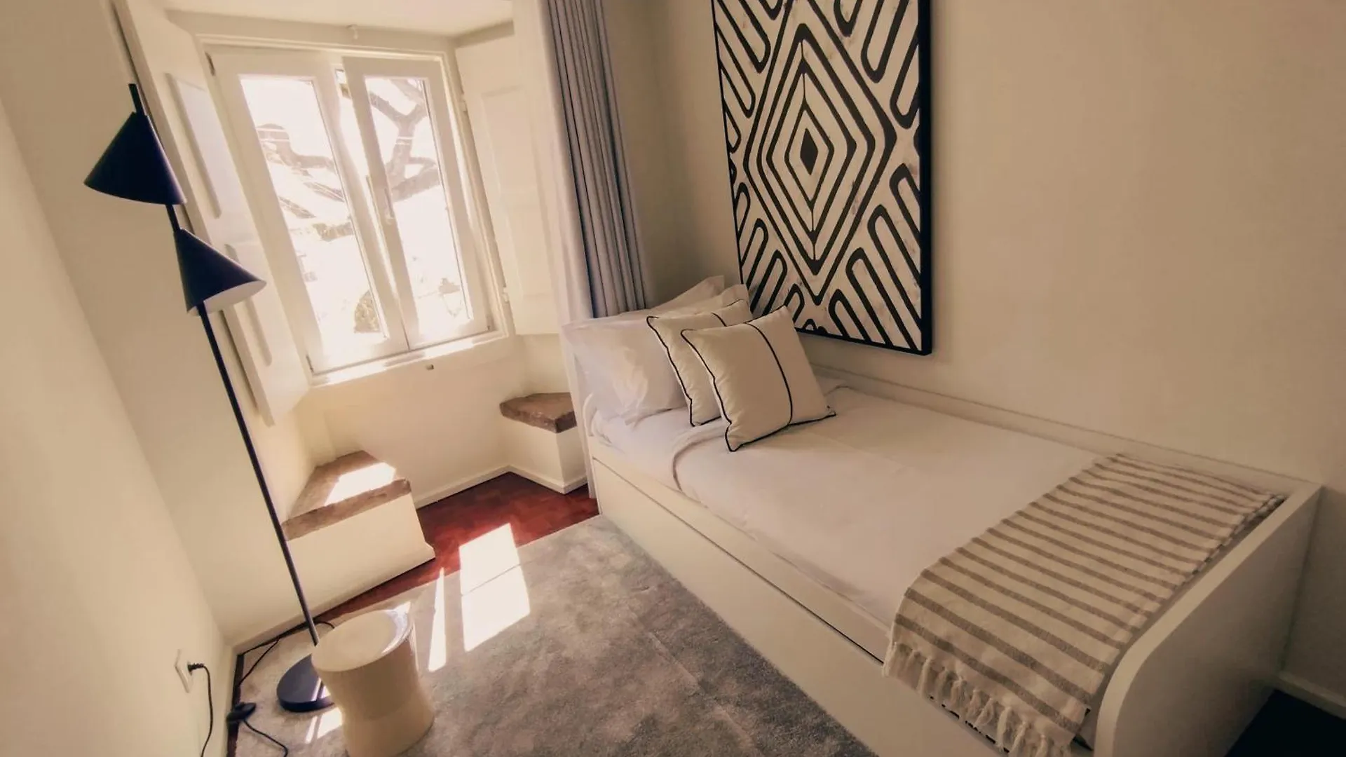 Theone Alfama Daire Lisboa